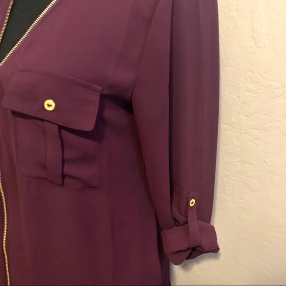 G by Guess Zip Front Dress Shirt with gold accents. Size: M - Picture 6 of 8